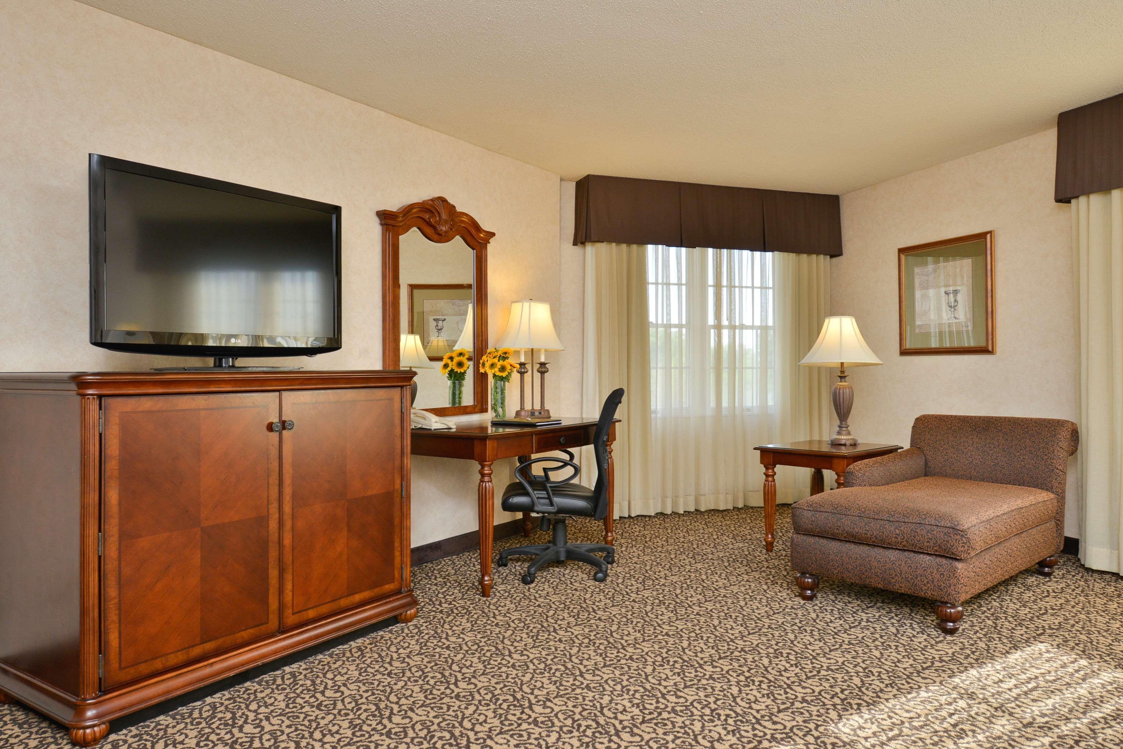 Best Western Plus Steeplegate Inn Davenport Eksteriør billede