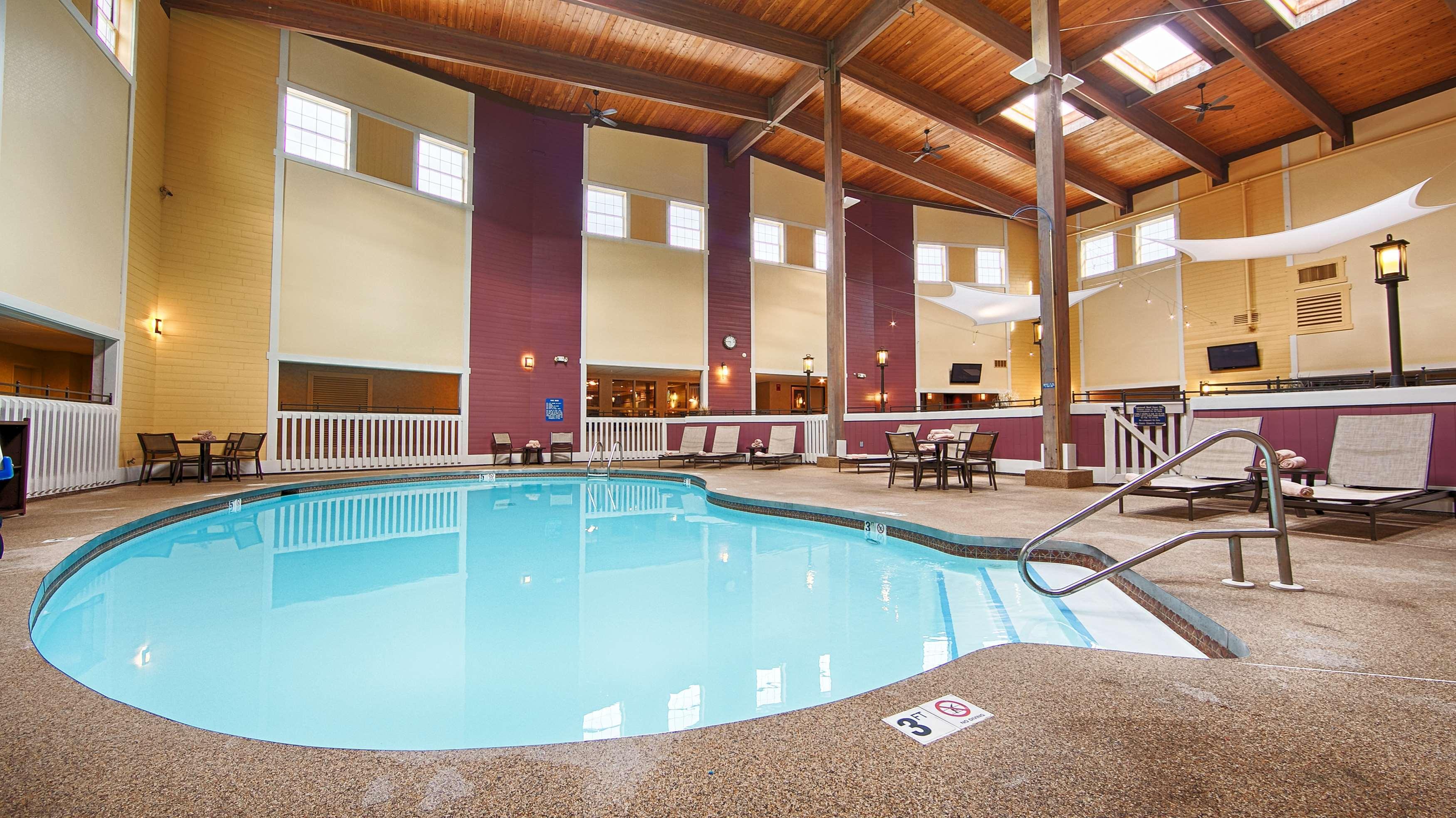 Best Western Plus Steeplegate Inn Davenport Eksteriør billede