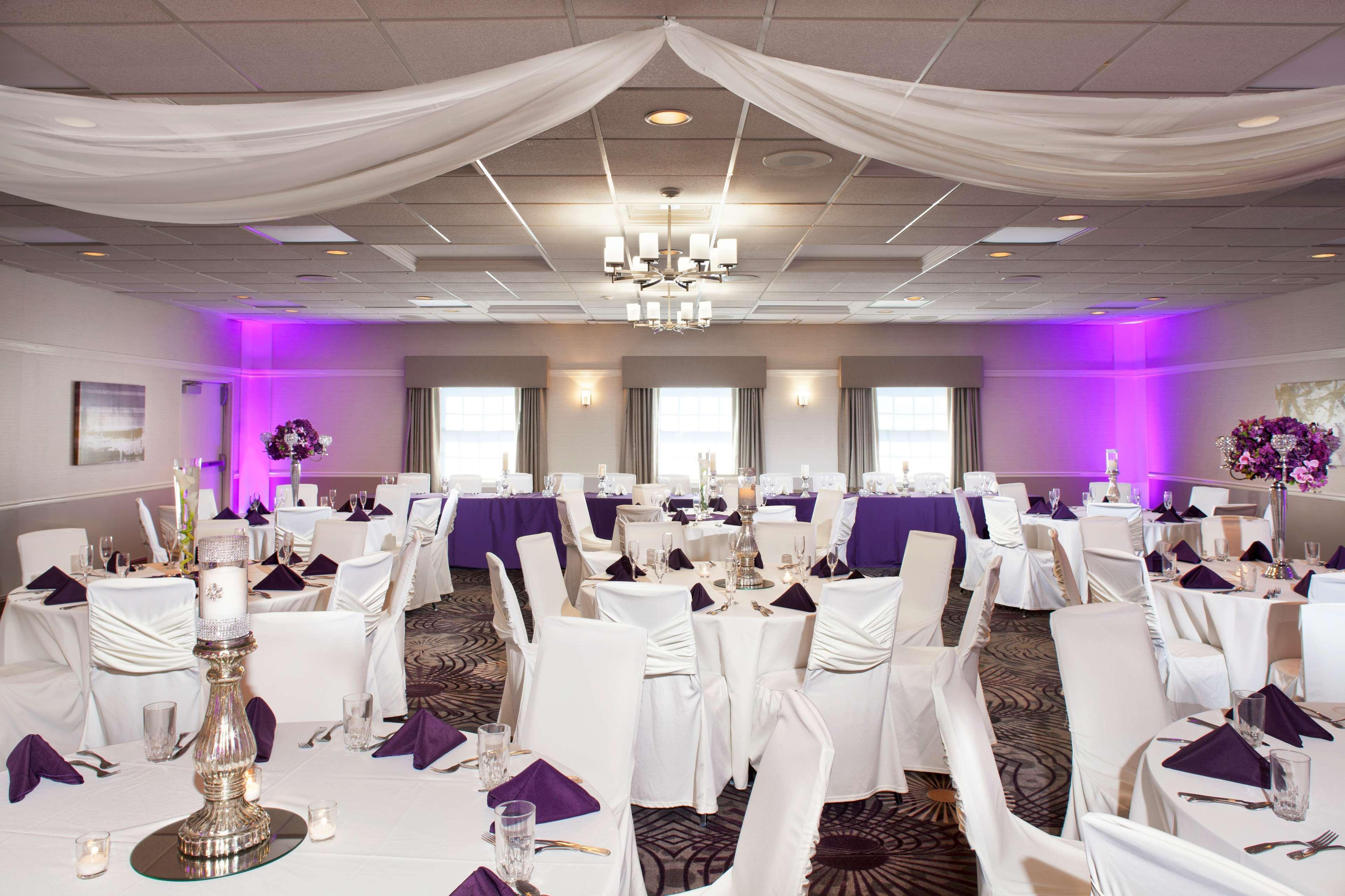 Best Western Plus Steeplegate Inn Davenport Eksteriør billede