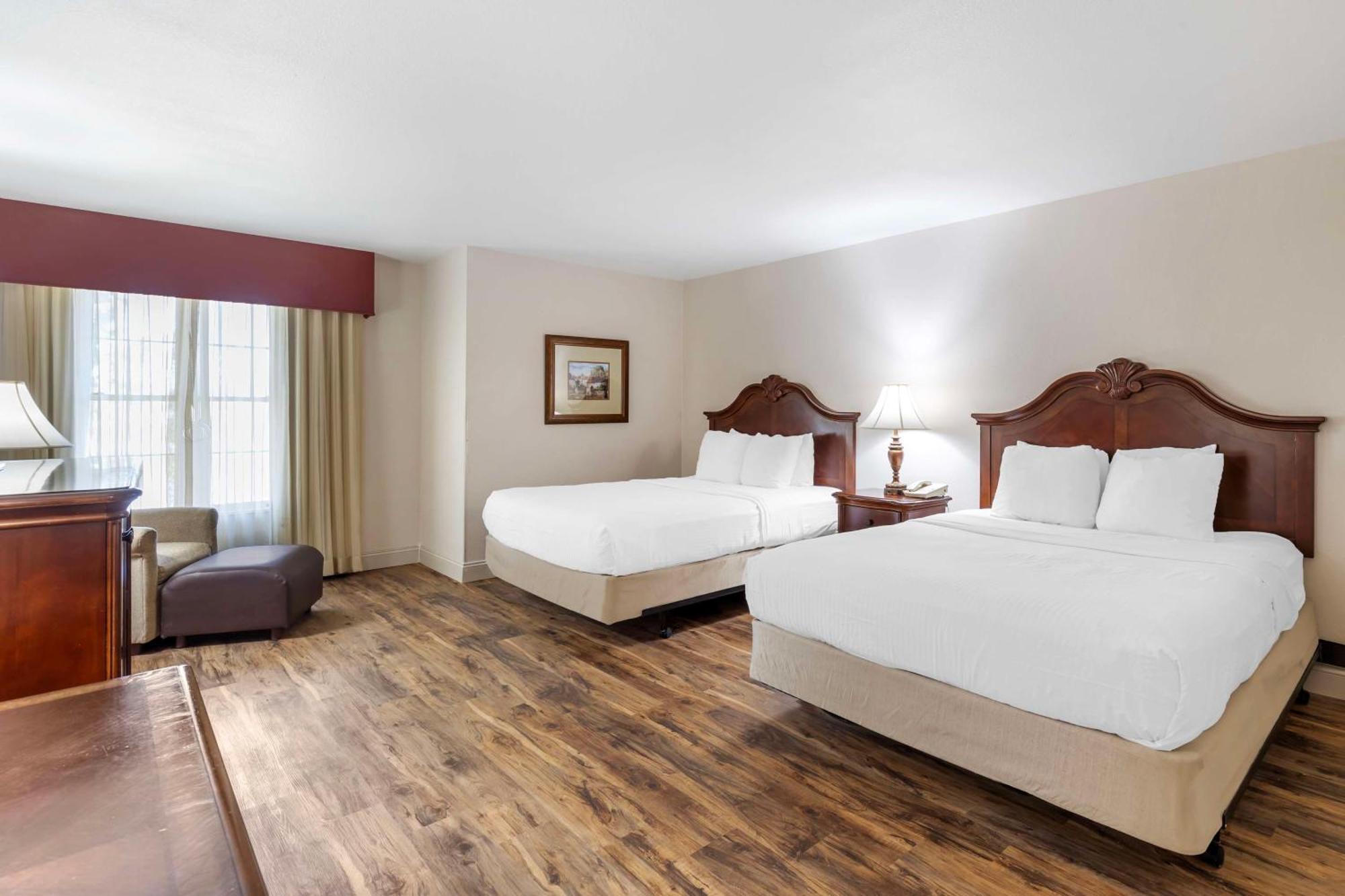 Best Western Plus Steeplegate Inn Davenport Eksteriør billede
