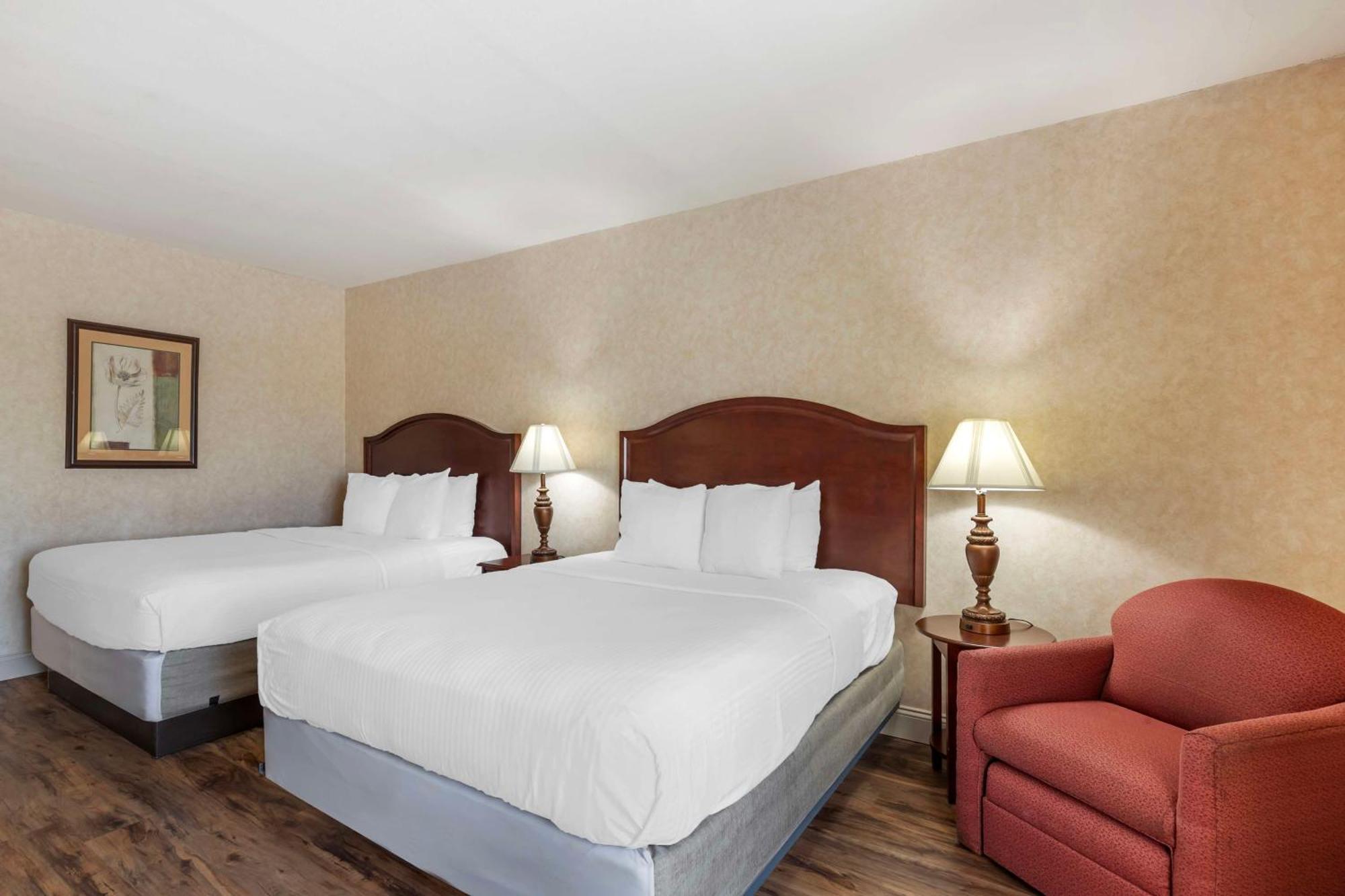 Best Western Plus Steeplegate Inn Davenport Eksteriør billede