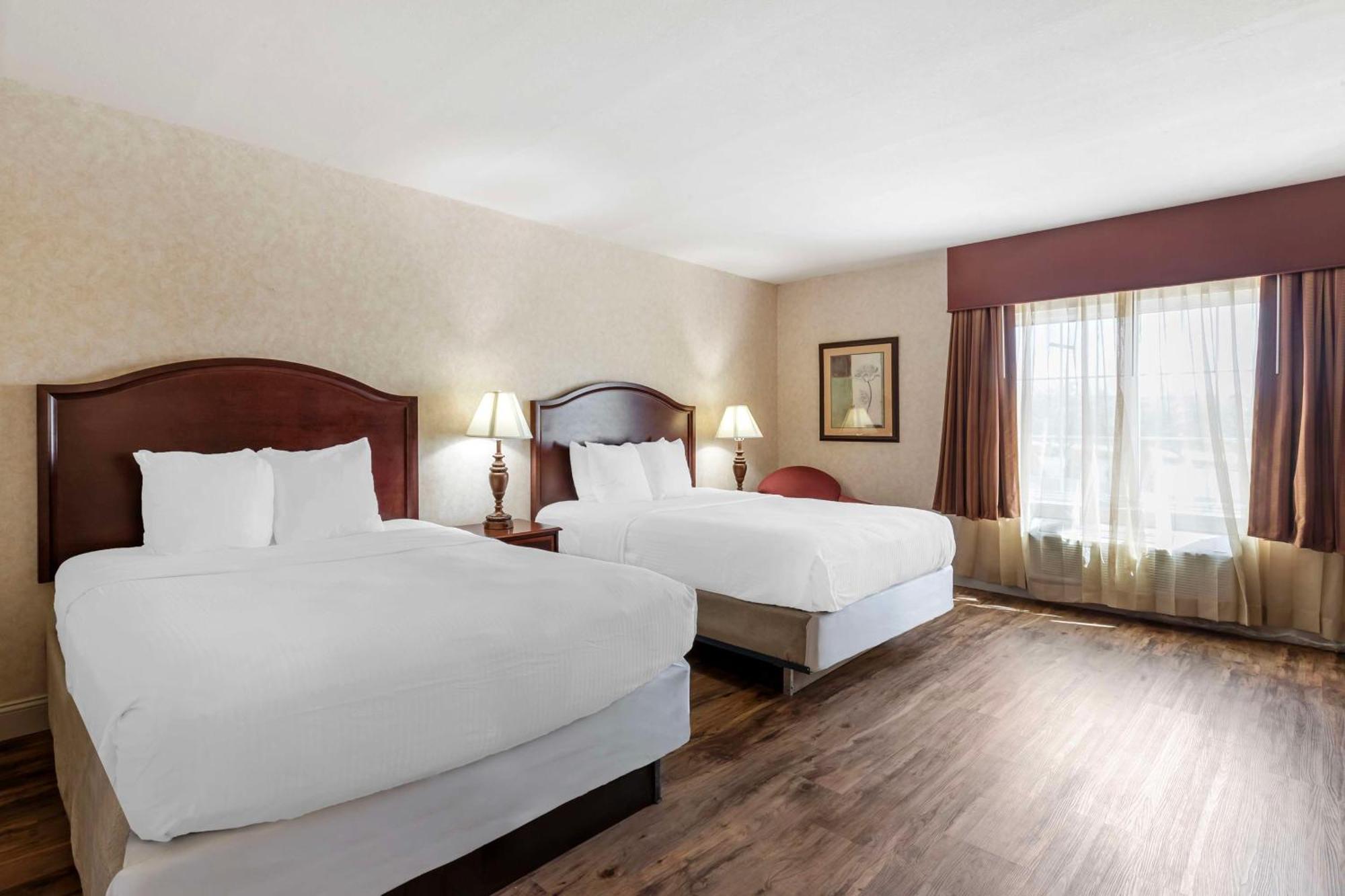 Best Western Plus Steeplegate Inn Davenport Eksteriør billede