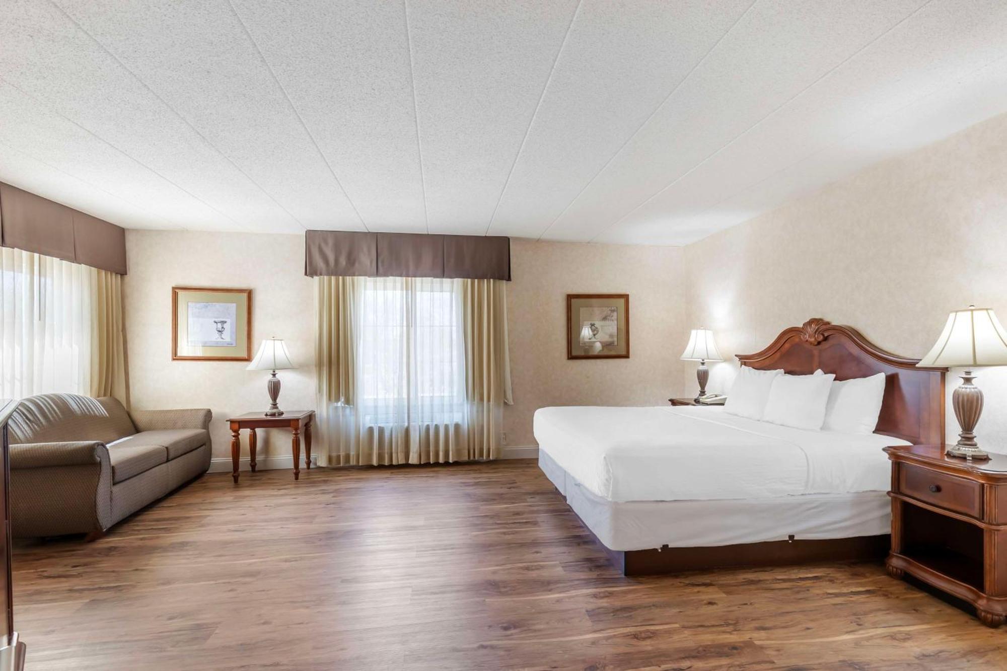 Best Western Plus Steeplegate Inn Davenport Eksteriør billede