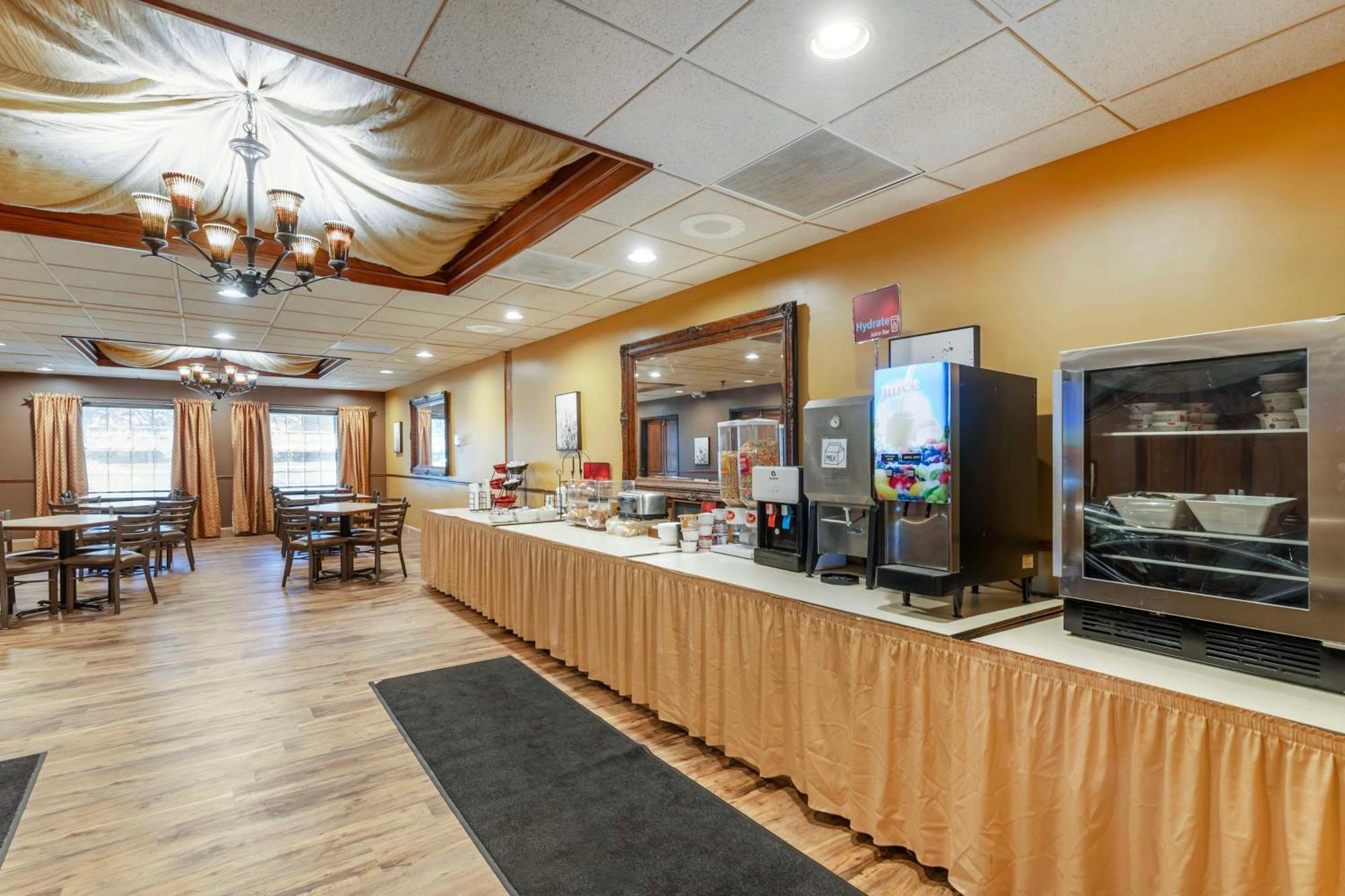 Best Western Plus Steeplegate Inn Davenport Eksteriør billede