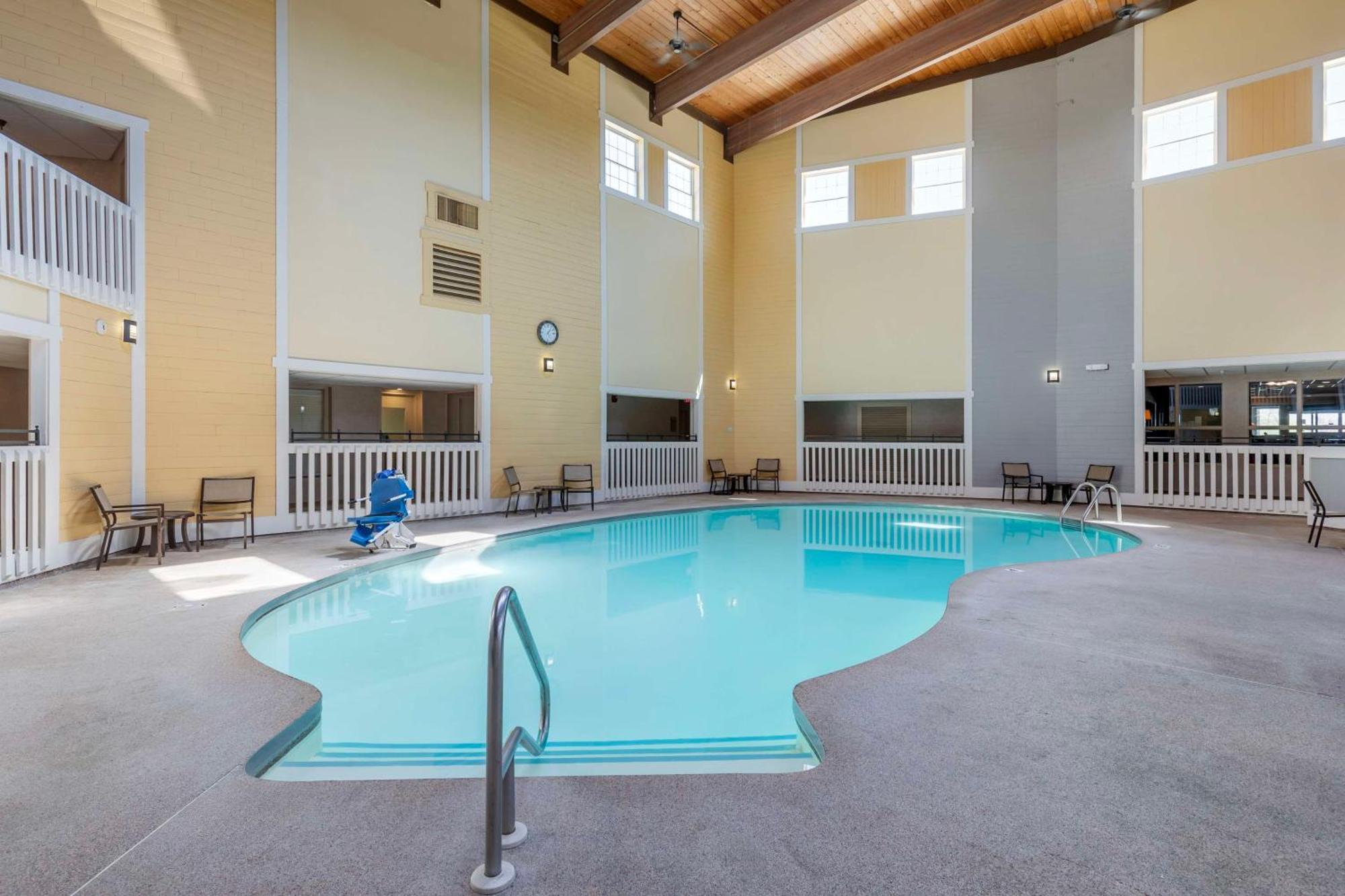 Best Western Plus Steeplegate Inn Davenport Eksteriør billede