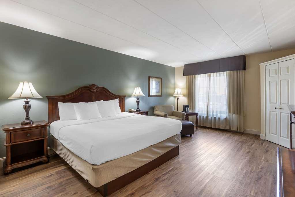 Best Western Plus Steeplegate Inn Davenport Værelse billede