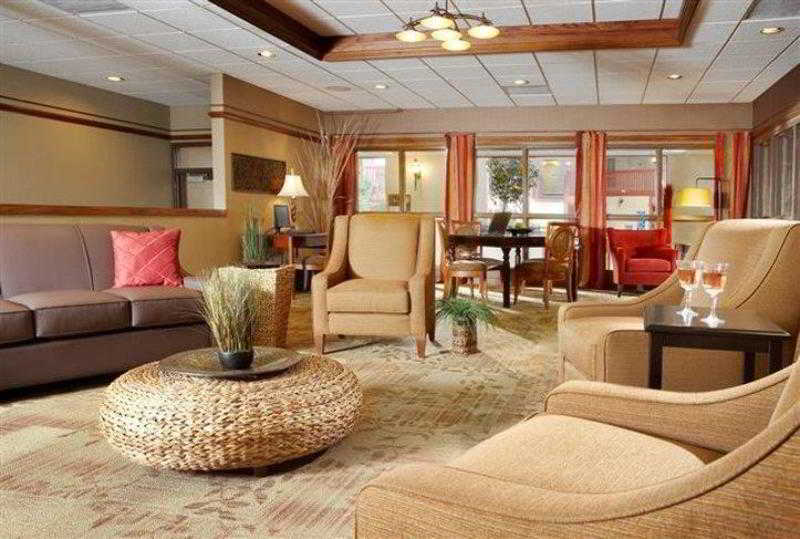 Best Western Plus Steeplegate Inn Davenport Interiør billede